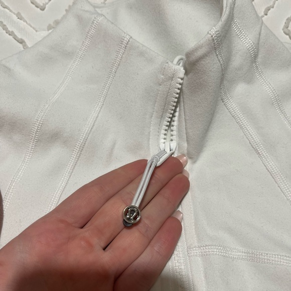 Lululemon Jacket - Picture 3 of 7